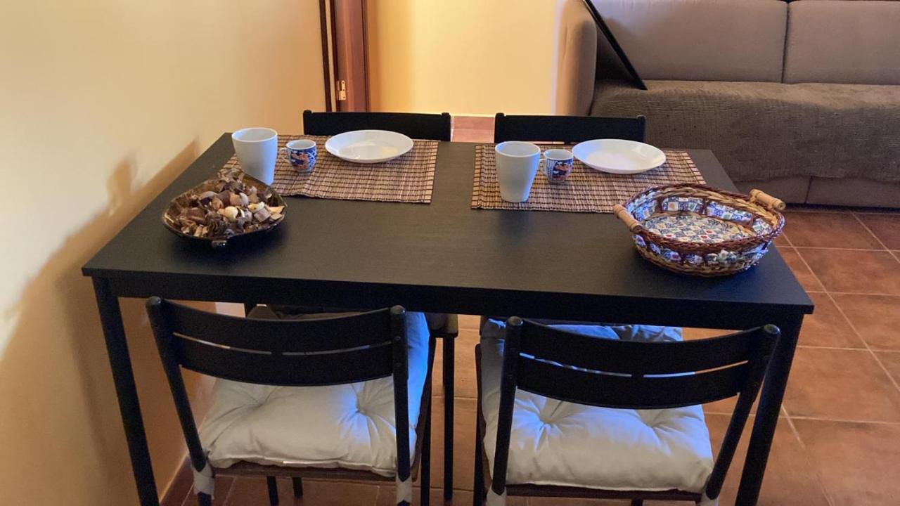 Case Vacanza E Camere In Villa Isabella Con Parcheggio Custodito E Wifi Gioia Del Colle Bagian luar foto