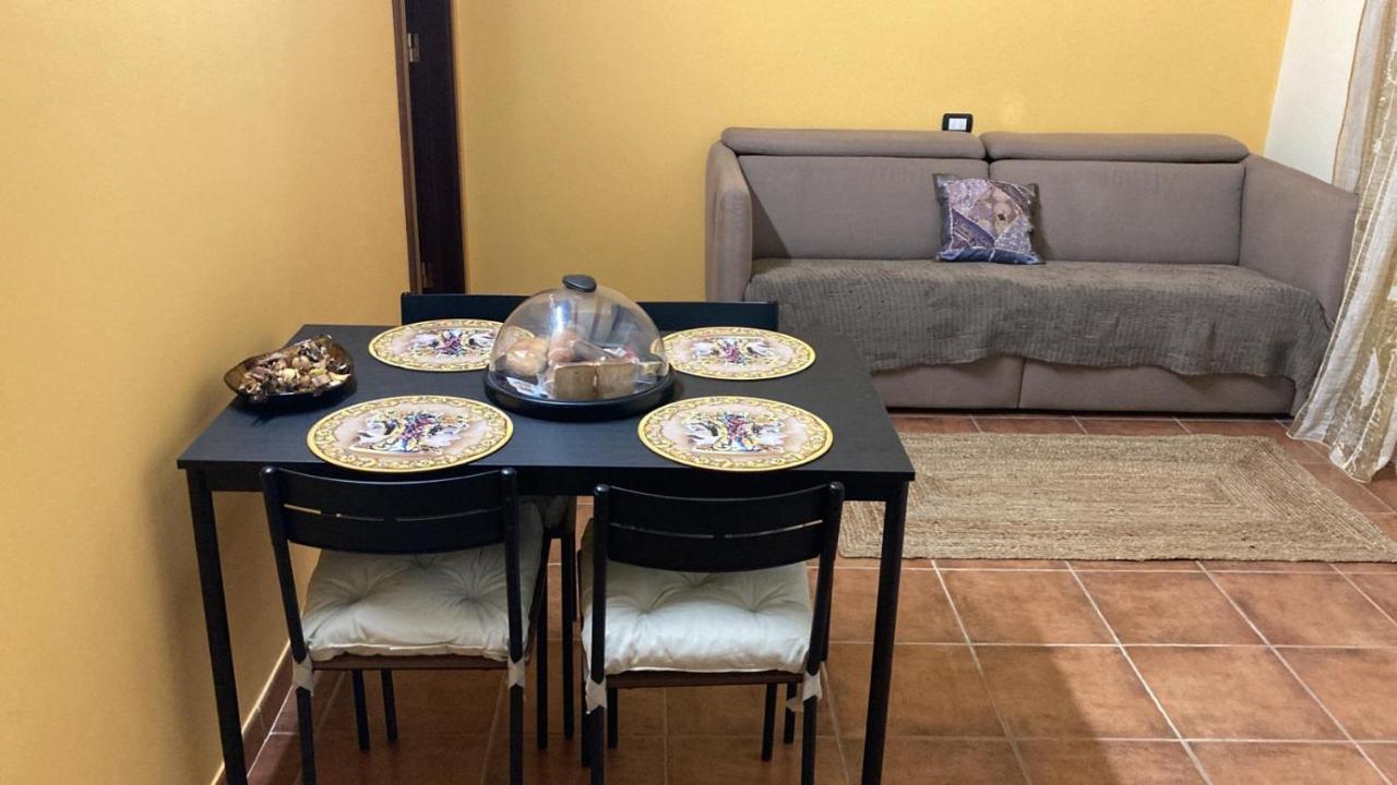Case Vacanza E Camere In Villa Isabella Con Parcheggio Custodito E Wifi Gioia Del Colle Bagian luar foto