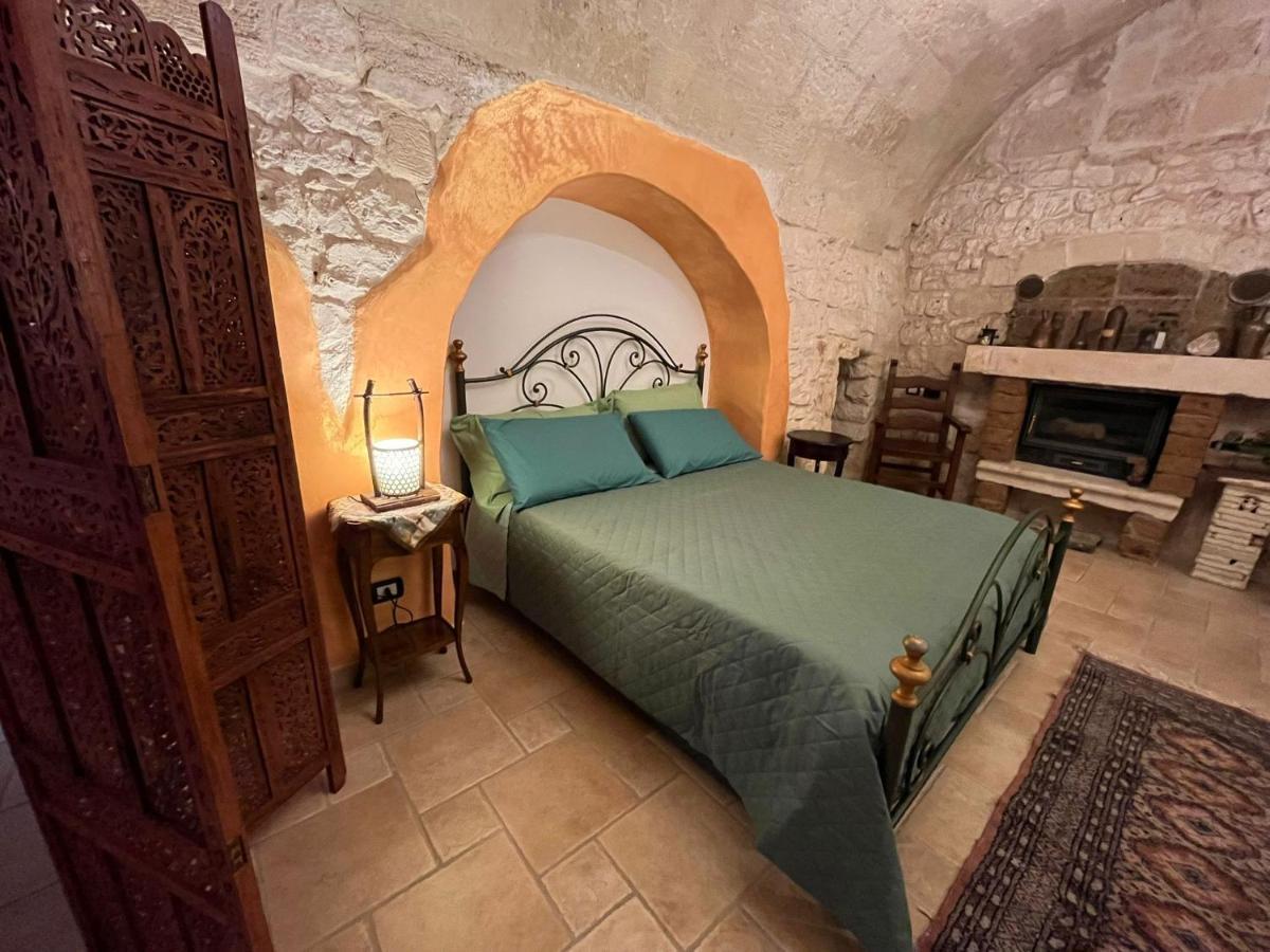 Case Vacanza E Camere In Villa Isabella Con Parcheggio Custodito E Wifi Gioia Del Colle Bagian luar foto