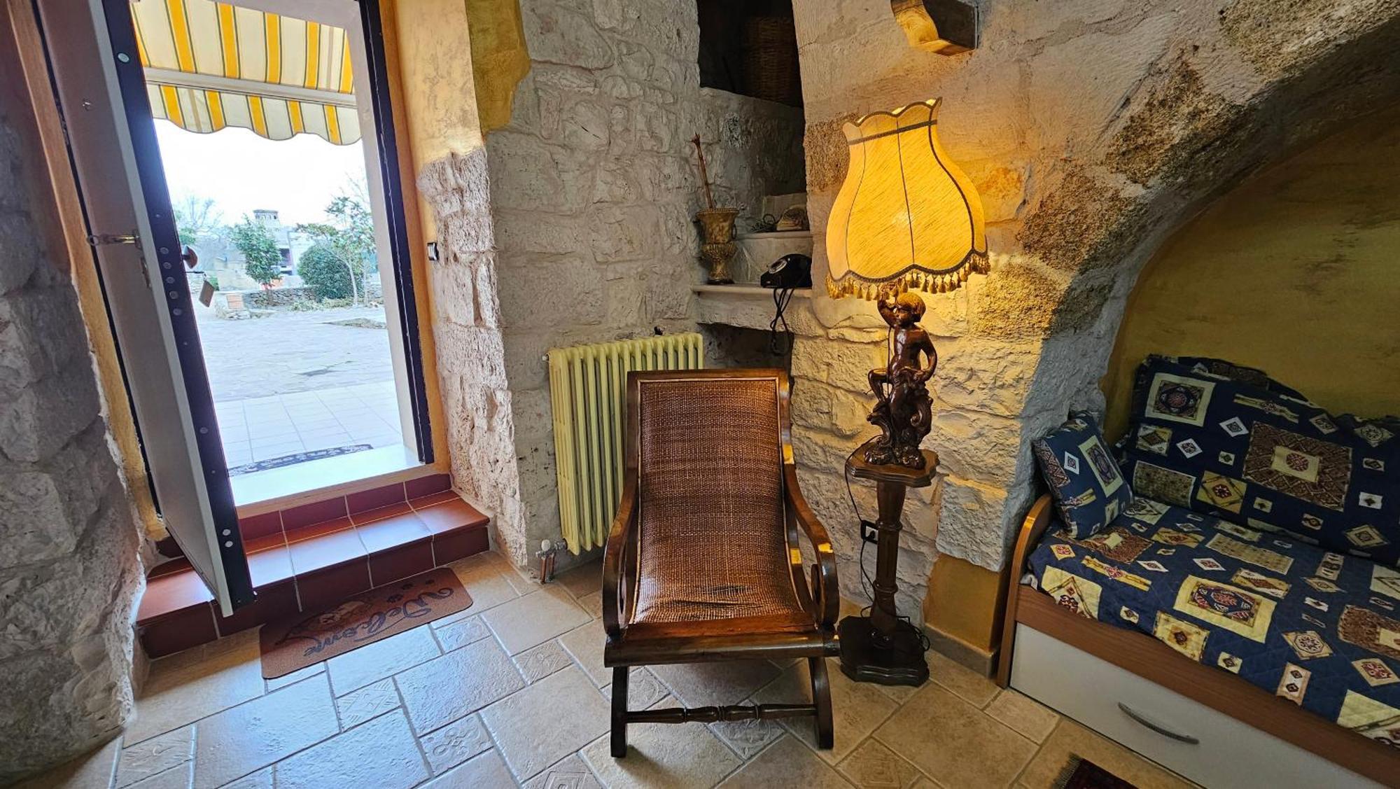 Case Vacanza E Camere In Villa Isabella Con Parcheggio Custodito E Wifi Gioia Del Colle Bagian luar foto